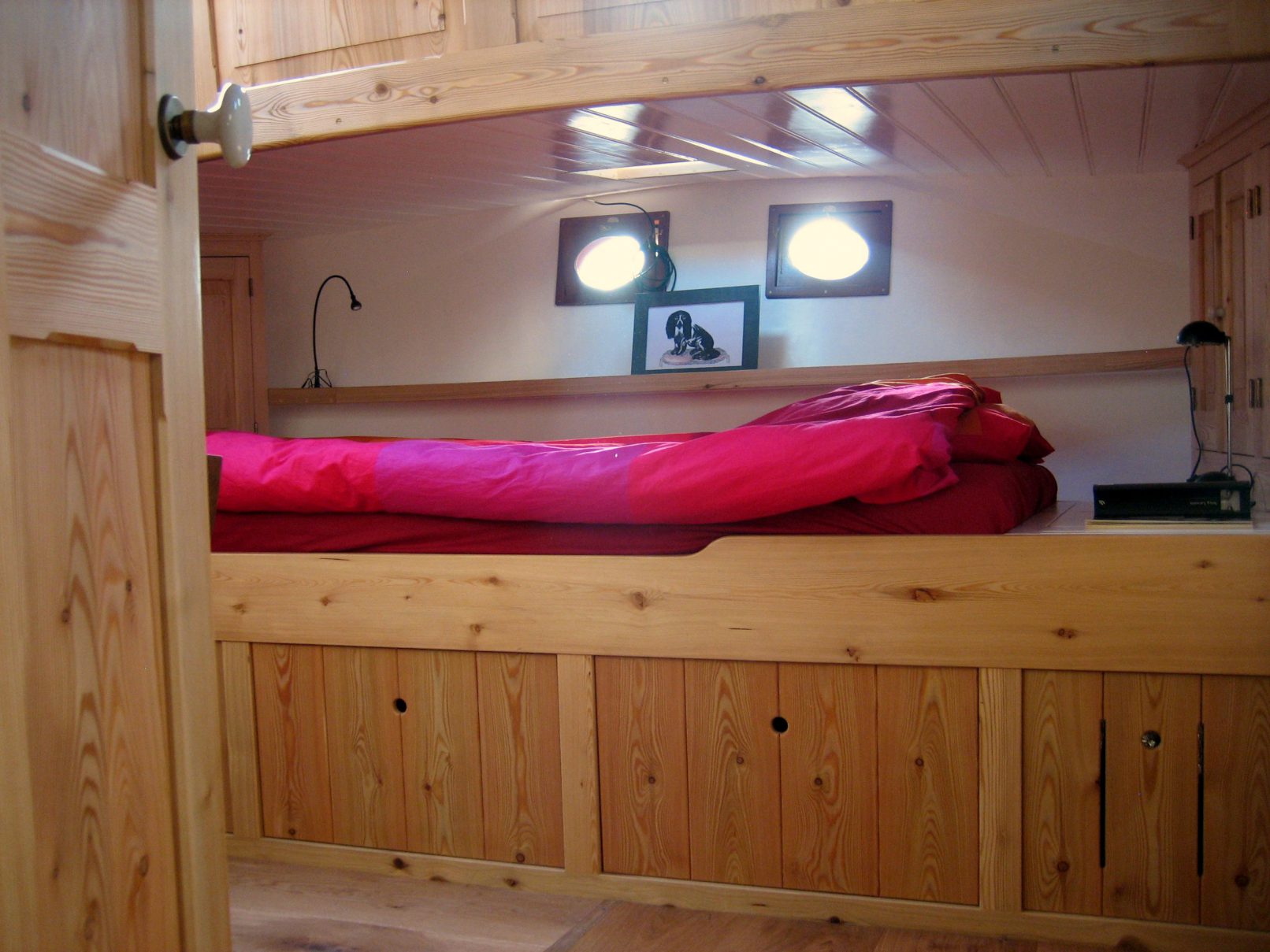 Scheeps bed met opbergruimte