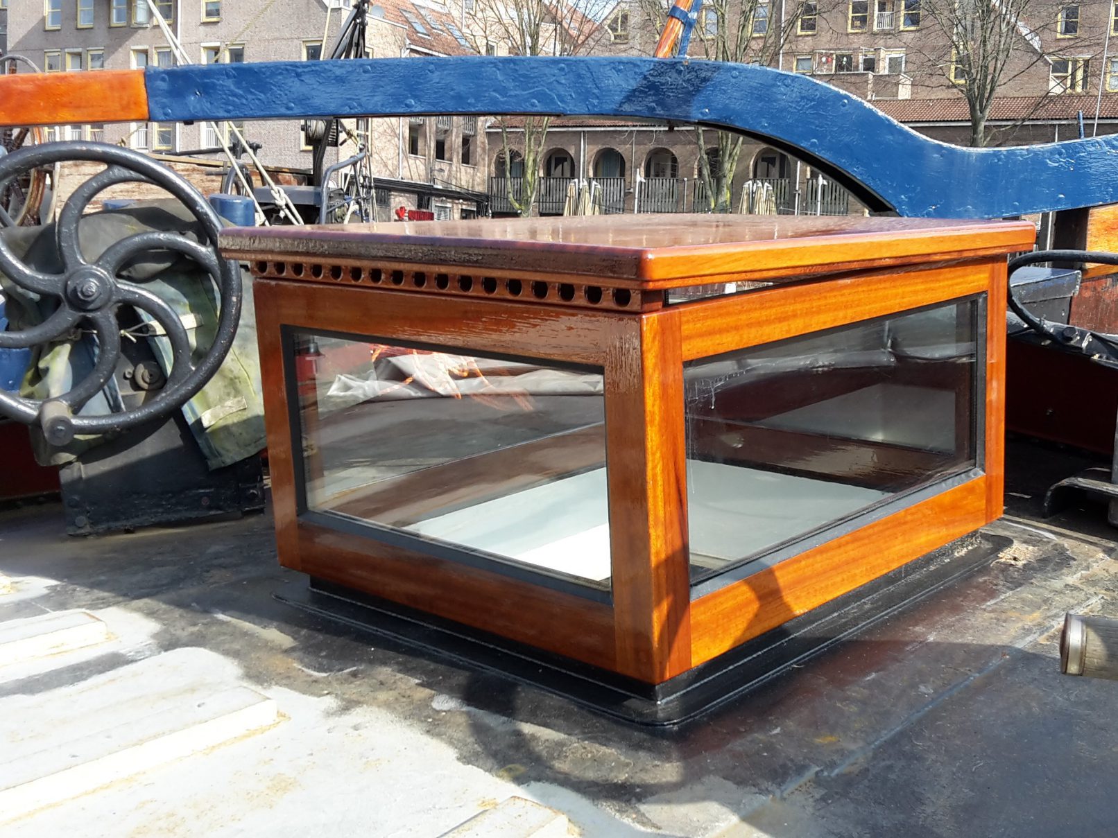 Vierkante koekoek met ventilatiestrook