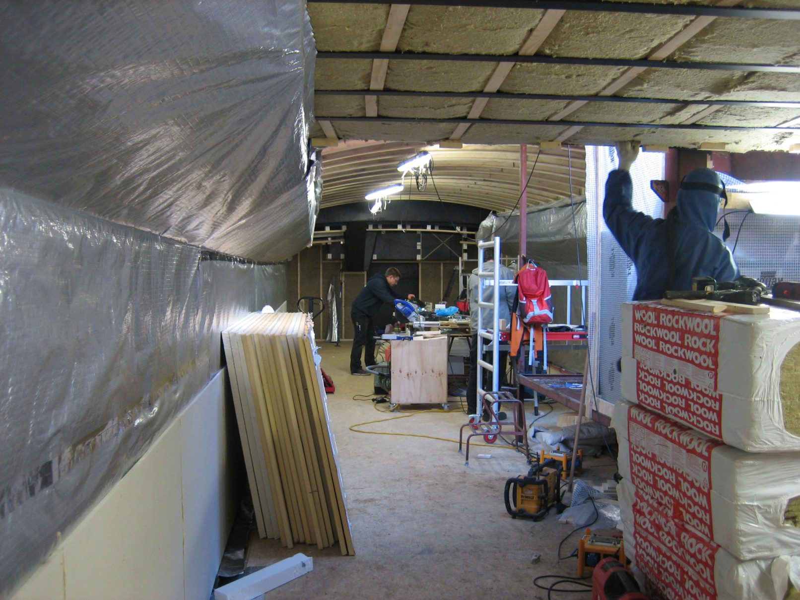 Woonschip tijdens verbouwing