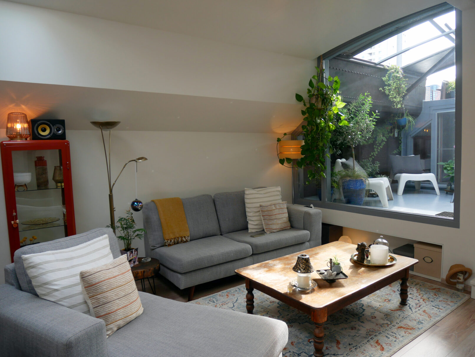 Moderne woning in een schip